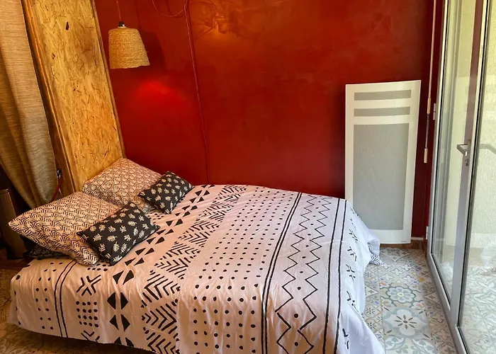 Le Pelican * サン・ジョルジュ・ド・ディドンヌ